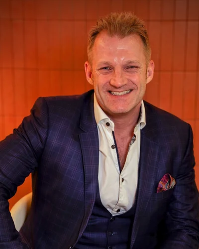 Iain McMullan